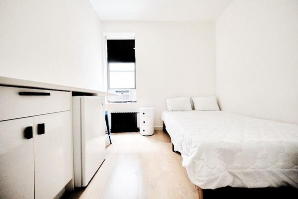 Photo of "#1881-A: Queen Bedroom A w/ Private Bathroom" home