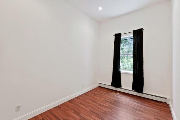 Photo of "#504-A: Queen Bedroom A" home