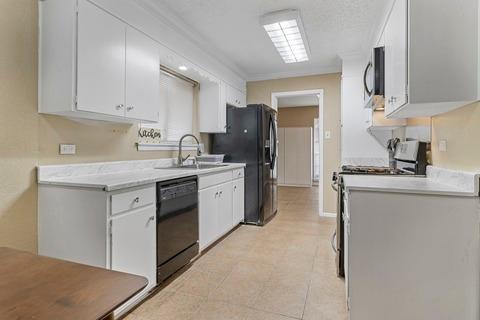 Photo of "#6c3: Wacos Drive BEDROOM 1D - 665360 (Has a Room)" home