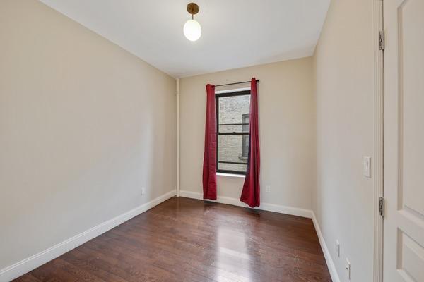 Photo of "#887-B: Queen Bedroom B" home
