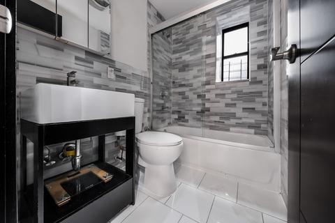 Photo of "#1865-C: Full Bedroom C" home