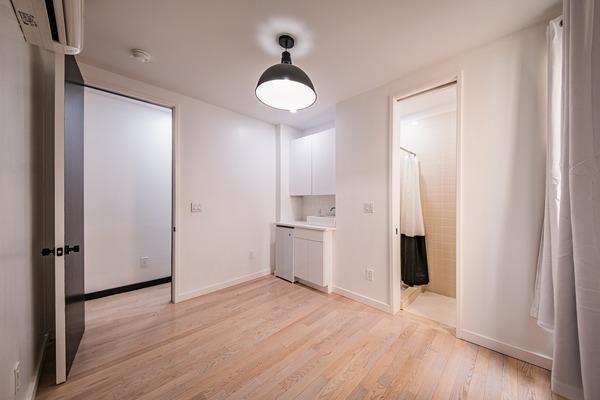 Photo of "#1894-C: Queen Bedroom C w/ Private Bathroom" home