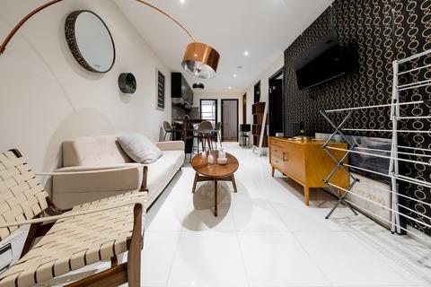 Photo of "#1867-B: Full Bedroom B" home