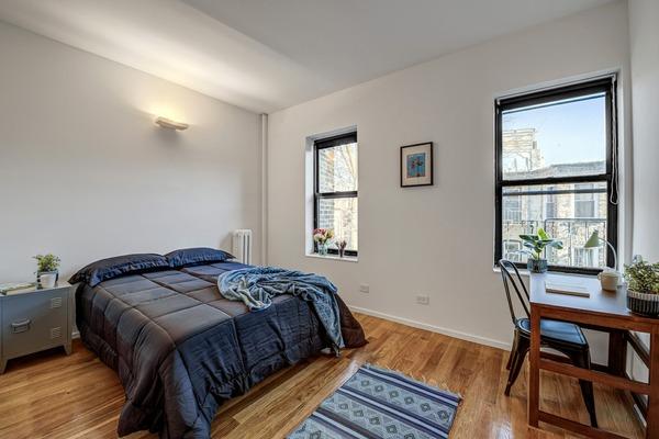Photo of "#1921-C: Queen Bedroom C" home