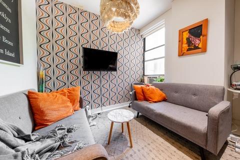 Photo of "#1869-B: Full Bedroom B" home