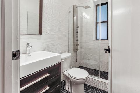 Photo of "#696-C: Queen Bedroom C/w Private Bathroom" home