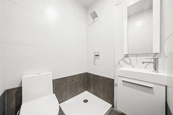 Photo of "#1833-A: Full Bedroom A w/ Private Bathroom" home