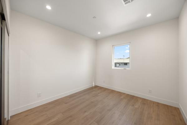 Photo of "#1853-B: Queen Bedroom B" home