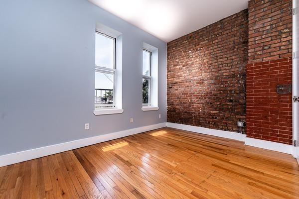 Photo of "#1891-C: Queen Bedroom C" home