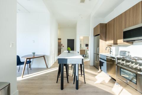 Photo of "#1907-B: Queen Bedroom B" home