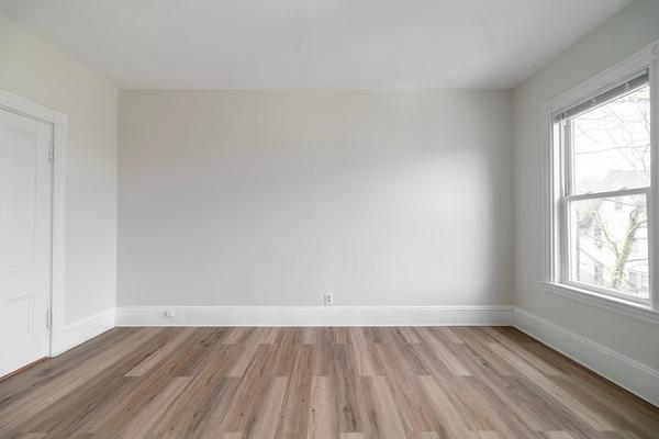 Photo of "#1851-B: Queen Bedroom B" home