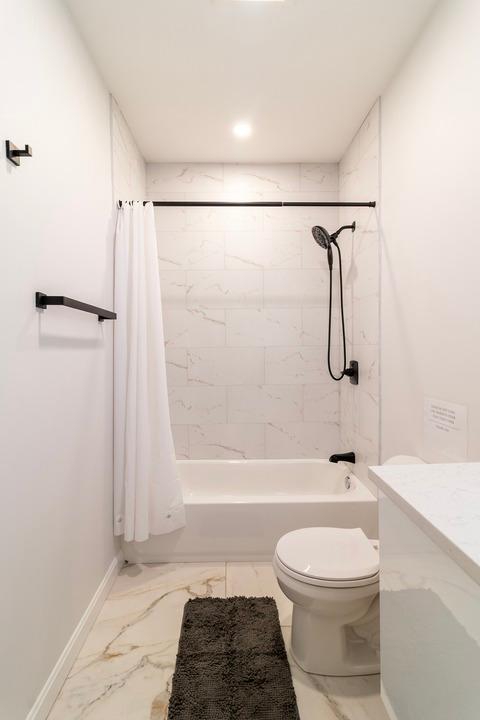 Photo of "#1756-C: Queen Room C" home