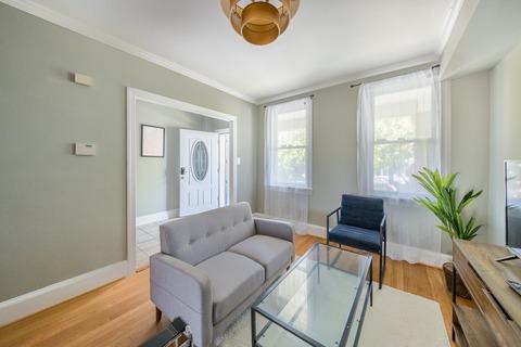 Photo of "#766-B: Queen Room B" home