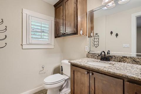 Photo of "#58e: Charming Alamo Heights home with swimming pool (Has a House)" home