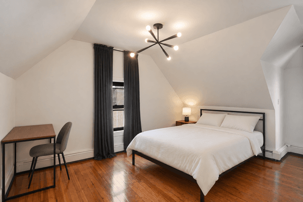 Photo of "#375-3F: Queen Bedroom 3F" home