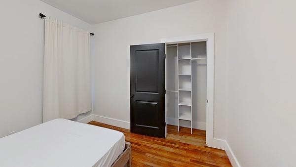 Photo of "#1901-B: Queen Bedroom B" home