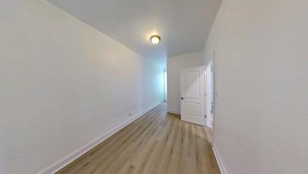 Photo of "#1876-D: Queen Bedroom D" home
