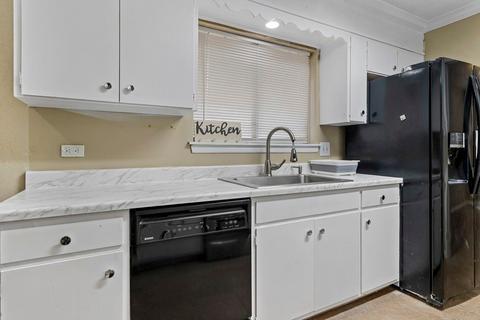 Photo of "#6c3: Wacos Drive BEDROOM 1D - 665360 (Has a Room)" home