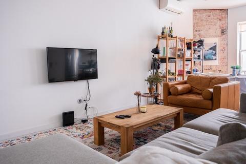 Photo of "#1841-A: Queen Bedroom A" home