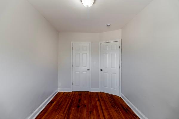 Photo of "#1875-D: Queen Bedroom D" home