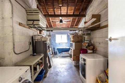 Photo of "#114: Spacious Comfortable House w/ Terrace 1 mile away from Pelican Harbor Marina (Has a House)" home