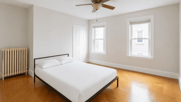 Photo of "#1667-B: Queen Bedroom B" home