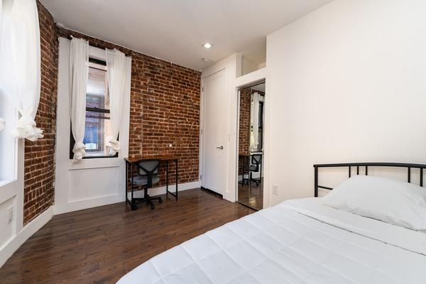 Photo of "#1788-D: Queen Bedroom D" home