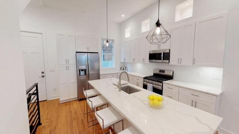 Photo of "#246: Well-connected Northern Liberties apartment with rooftop deck (Has an Apartment)" home