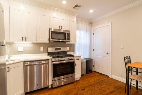 Photo of "#1798-B: Full Bedroom B" home