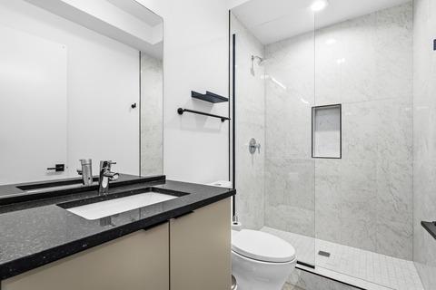Photo of "#1862-B: Queen Bedroom B" home