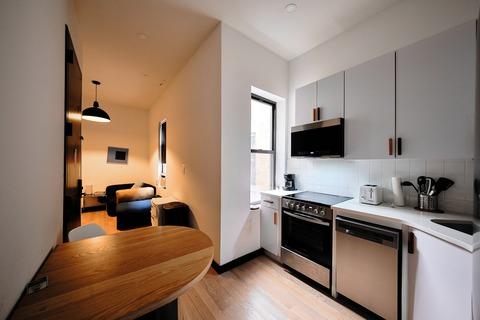 Photo of "#1877-A: Queen Bedroom A w/ Private Bathroom" home
