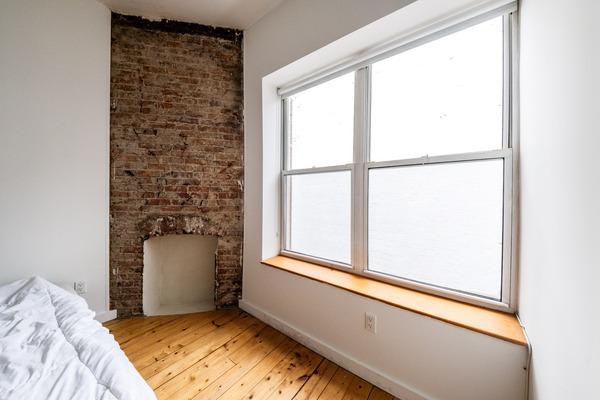 Photo of "#1843-E: Queen Bedroom E" home