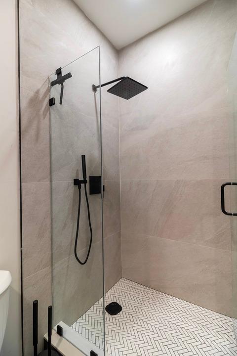 Photo of "#1900-E: Queen  Bedroom E" home