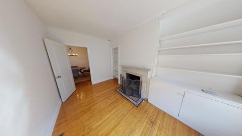Photo of "#826: Charming brownstone apartment in Rittenhouse Square (Has an Apartment)" home