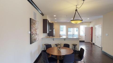 Photo of "#46b: Gorgeous Northern Liberties home with rooftop deck (Has a House)" home