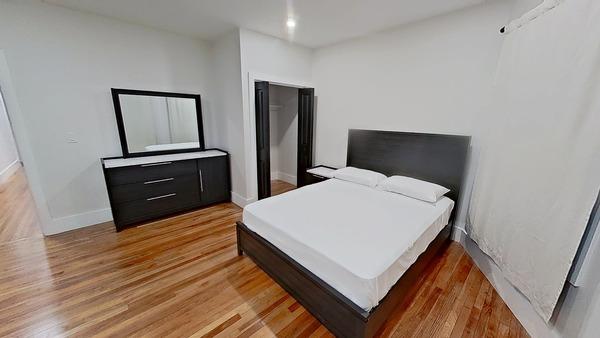Photo of "#1900-A: Queen Bedroom A" home