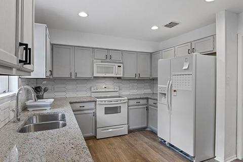 Photo of "#ef1: 6512 Magic Oaks BEDROOM 2B - 707867 (Has a Room)" home