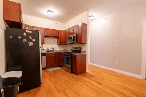 Photo of "#1762-A: Queen Room A" home