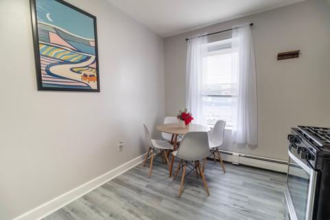 Photo of "#1886-B: Queen Bedroom B" home