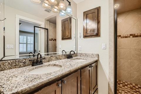 Photo of "#58e: Charming Alamo Heights home with swimming pool (Has a House)" home