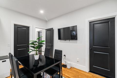 Photo of "#1901-D: Queen Bedroom D" home