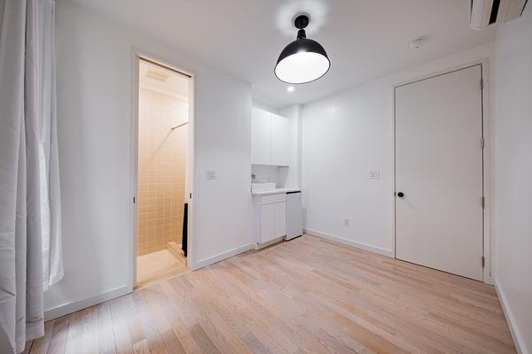 Photo of "#1894-C: Queen Bedroom C w/ Private Bathroom" home