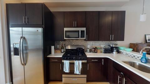 Photo of "#7fc: Luxurious Northern Liberties apartment steps from Market-Frankford Line (Has a House)" home