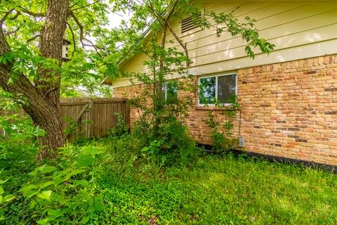 Photo of "#967-C: Queen Bedroom C w/ Private Bathroom" home