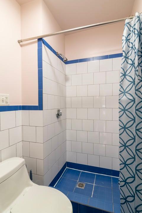 Photo of "#1757-B: Queen Room B" home