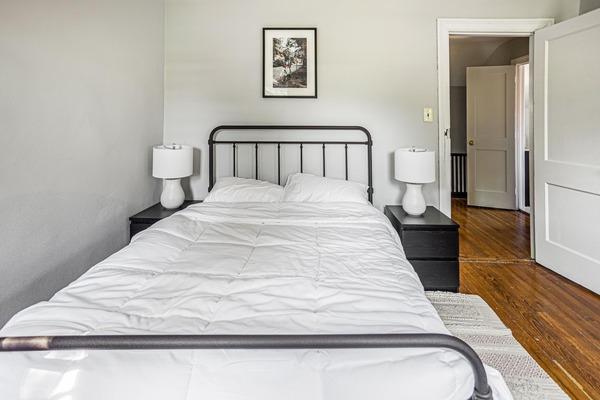 Photo of "#1098-E: Full Bedroom E" home