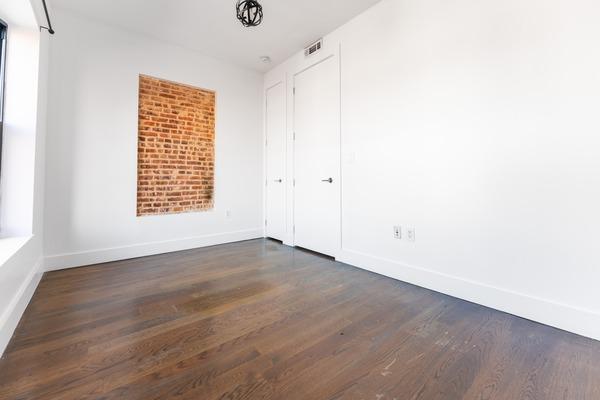 Photo of "#1728-D: Queen Bedroom D" home