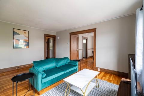 Photo of "#1890-D: Queen Bedroom D" home