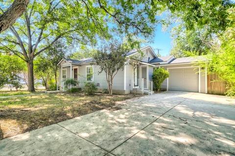 Photo of "#58e: Charming Alamo Heights home with swimming pool (Has a House)" home