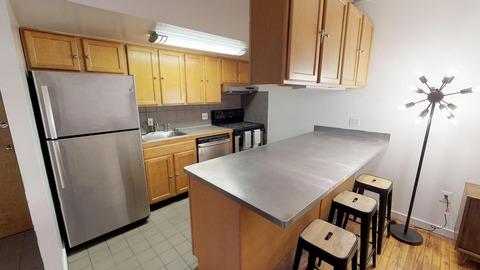 Photo of "#705: Lovely Old City apartment by Franklin Square (Has an Apartment)" home